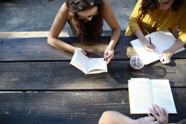 A group of students studying 